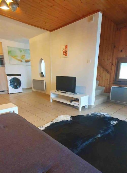Superbe 3.5 Avec Cheminee Appartement Gruyeres